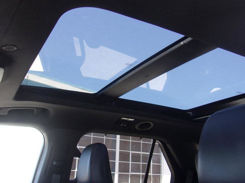 Used 2025 Ford Explorer ST image 14