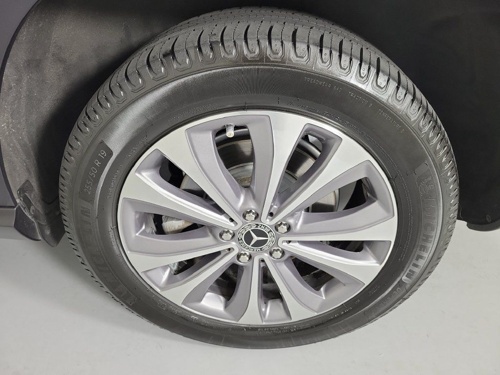 Used 2021 Mercedes-Benz GLE 350 4MATIC image 11