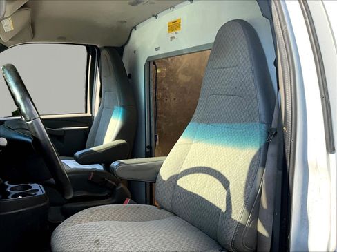 Used 2020 Chevrolet Express 3500 w/ Power Convenience Package RWD image 21