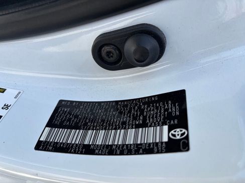 Used 2024 Toyota Corolla LE FWD image 13