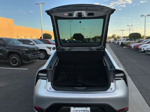 Used 2024 Toyota Prius Prime Premium image 27