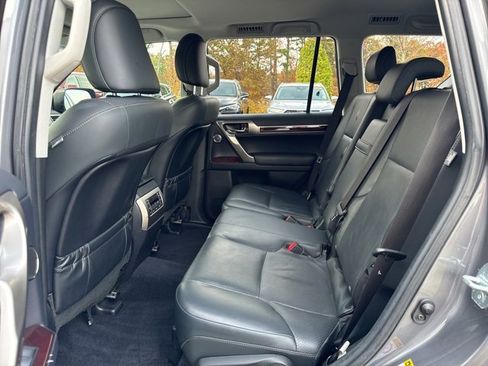 Used 2019 Lexus GX 460 Luxury image 15