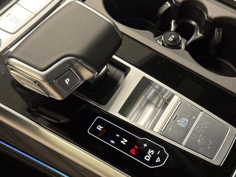 New 2026 Audi Q8 Premium Plus image 20