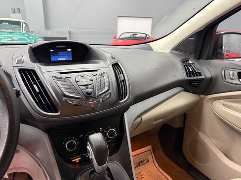 Used 2015 Ford Escape SE AWD/4WD image 18