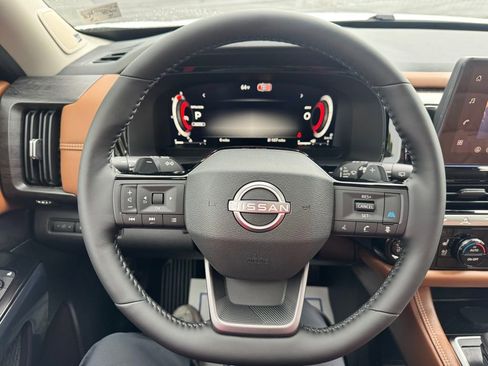 New 2026 Nissan Pathfinder Platinum AWD/4WD image 22
