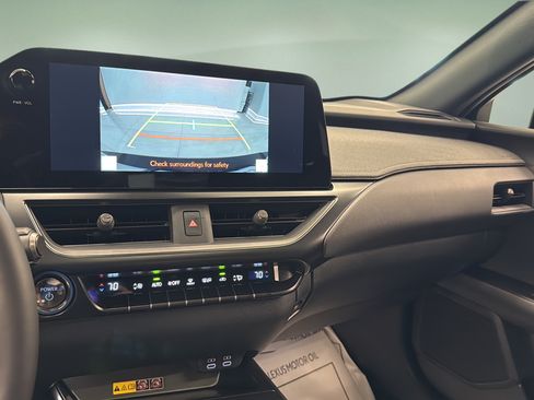 Used 2025 Lexus UX 300h AWD w/ Accessory Package (Z1) image 33