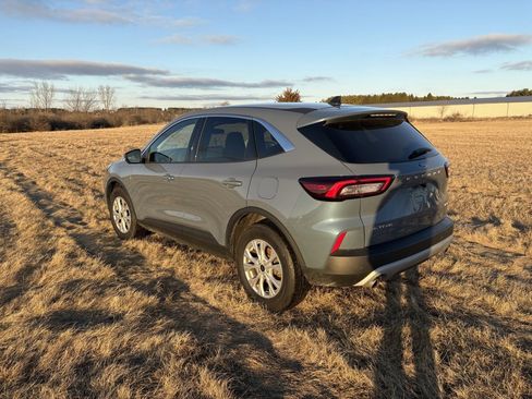 Used 2023 Ford Escape Active w/ Tech Pack #2 image 4