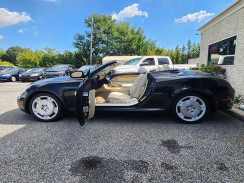 Used 2004 Lexus SC 430 Convertible image 25