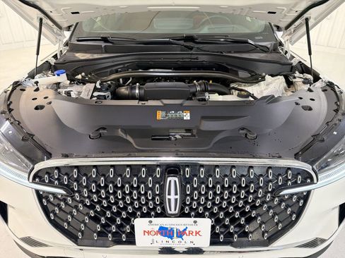 Used 2025 Lincoln Aviator Reserve w/ Illumination Package image 32