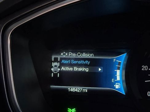 Used 2019 Ford Fusion SEL image 26