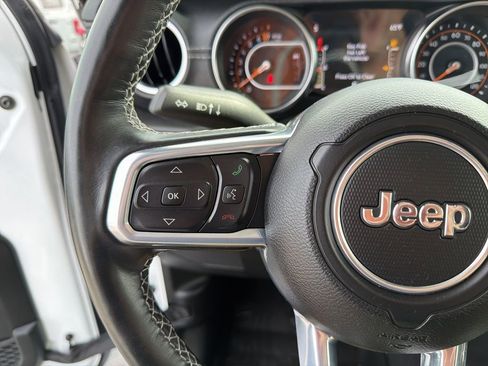 Used 2021 Jeep Gladiator Overland w/ Popular Equipment Package image 47