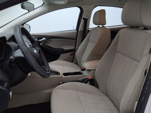 Used 2018 Ford Focus SE FWD image 17