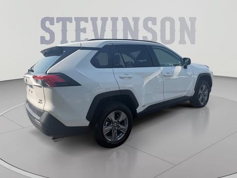 Used 2025 Toyota RAV4 LE AWD/4WD image 5