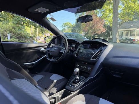 Used 2015 Ford Focus ST FWD image 17