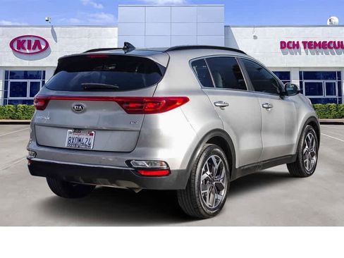 Used 2022 Kia Sportage EX w/ EX Technology Package image 4