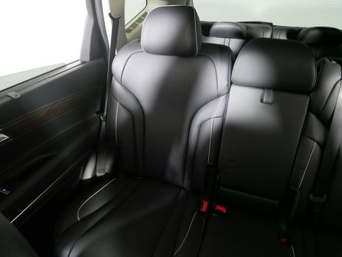 Certified 2025 Genesis GV80 3.5T Advanced image 12