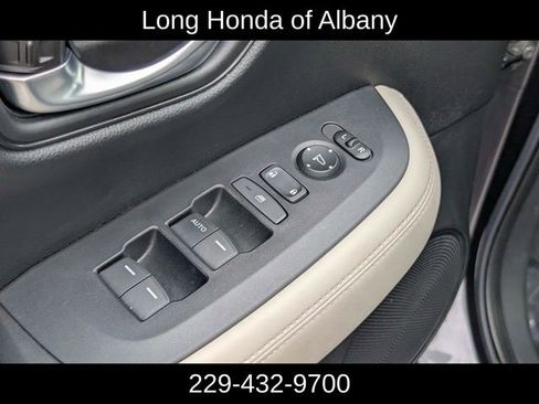 Used 2023 Honda HR-V LX image 13