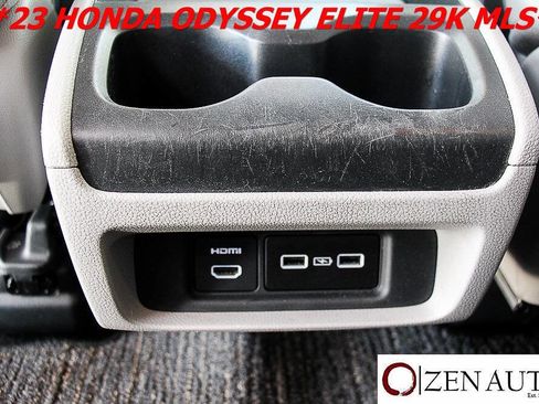 Used 2023 Honda Odyssey Elite image 25
