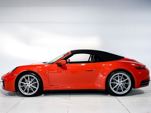 Used 2022 Porsche 911 Carrera image 7