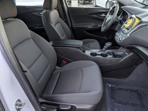 Used 2023 Chevrolet Malibu LT image 27