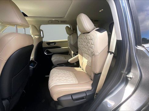 Certified 2025 Nissan Armada Platinum Reserve AWD/4WD image 26