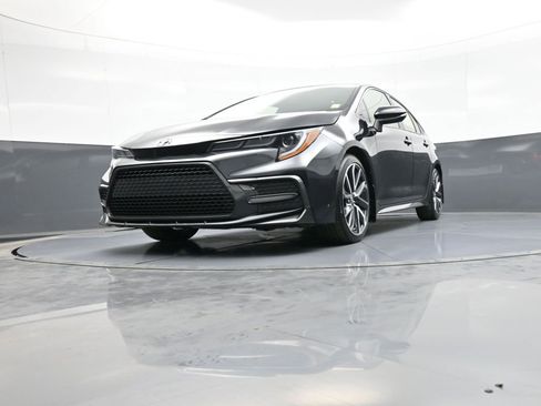 Certified 2022 Toyota Corolla SE w/ SE Premium Package image 25