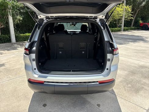 Used 2025 Jeep Grand Cherokee L Laredo w/ Trailer Tow Package RWD image 30
