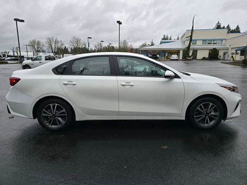 Used 2023 Kia Forte LXS image 24