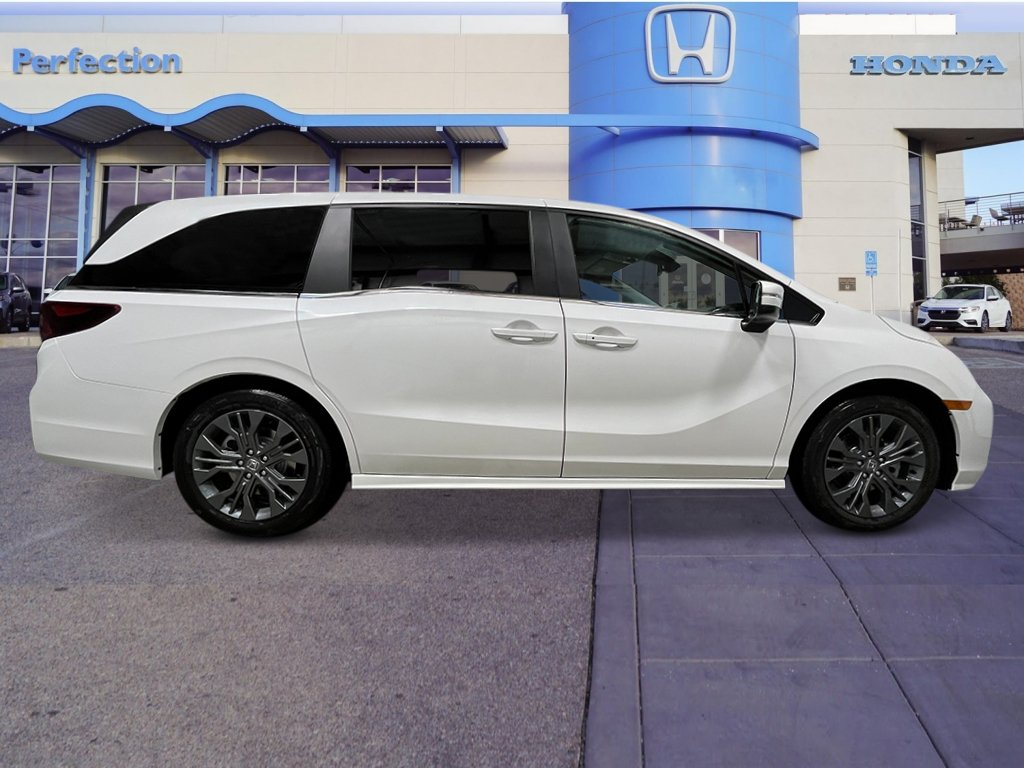 New 2027 Honda Odyssey Touring image 8
