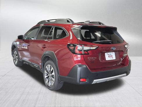 Certified 2025 Subaru Outback Limited AWD/4WD image 5