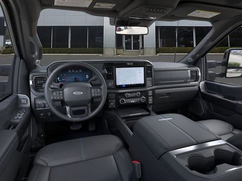 New 2026 Ford F350 Platinum w/ FX4 Off-Road Package image 9