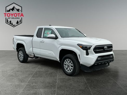 New 2026 Toyota Tacoma SR5 w/ SR5 Upgrade Package AWD/4WD image 7