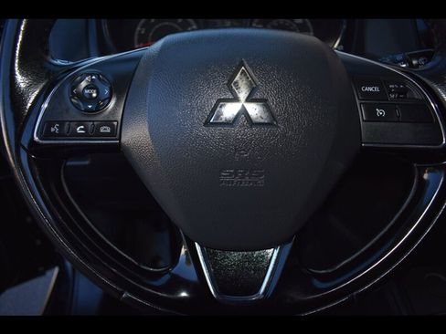 Used 2021 Mitsubishi Outlander Sport SE image 13