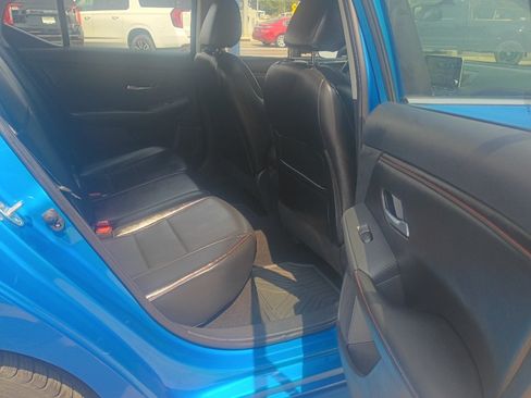 Used 2025 Nissan Sentra SR w/ SR Premium Package FWD image 14