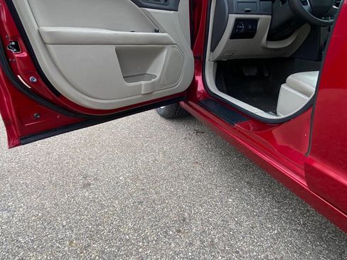 Used 2012 Ford Fusion SEL image 24