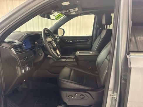 Used 2023 GMC Yukon Denali image 14