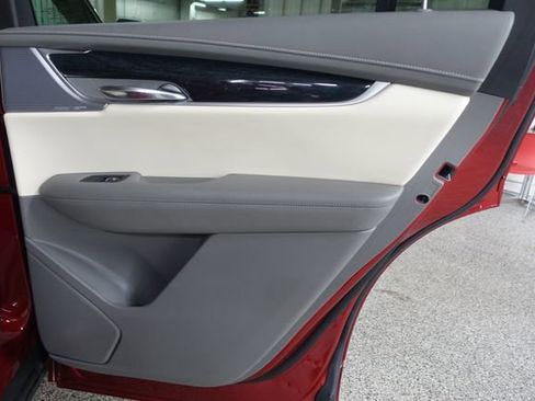 New 2025 Cadillac XT6 Premium Luxury image 24