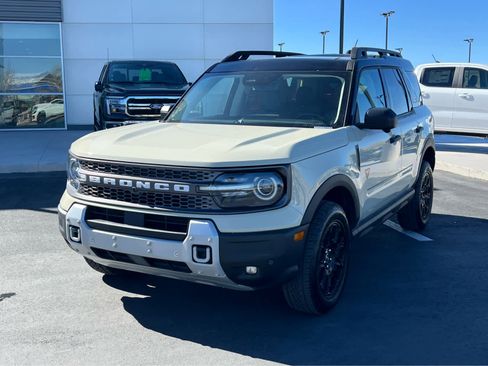 Certified 2025 Ford Bronco Sport Badlands w/ Badlands Tech Package image 2