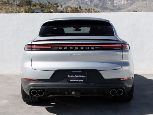 New 2025 Porsche Cayenne S AWD/4WD image 6