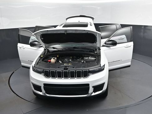 Used 2021 Jeep Grand Cherokee L Limited RWD image 52