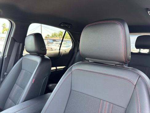 Used 2024 Chevrolet Equinox RS FWD image 25