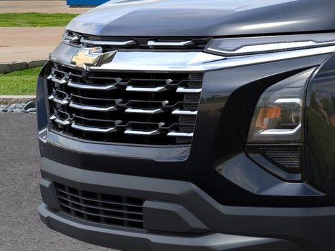 New 2026 Chevrolet Equinox LT FWD image 13