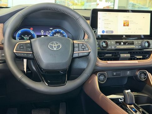 New 2026 Toyota Grand Highlander AWD Hybrid image 28