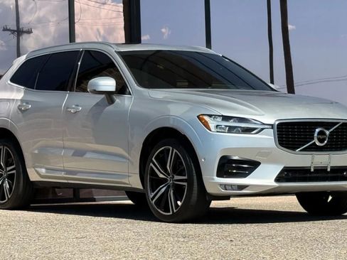 Used 2019 Volvo XC60 T5 R-Design w/ Protection Package image 18