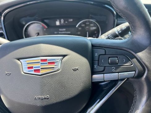 Used 2024 Cadillac XT6 Premium Luxury w/ LPO, Floor Liner Package AWD/4WD image 32