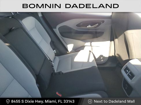 Used 2022 GMC Terrain SLE image 14