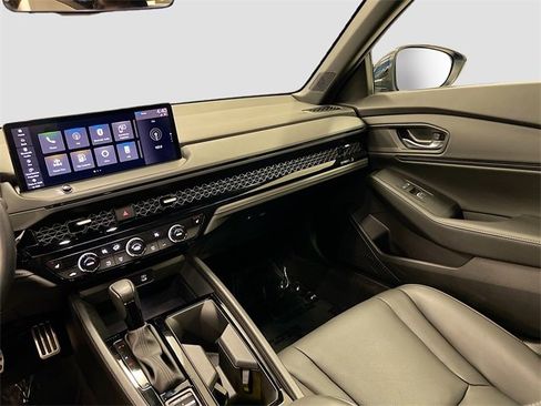 Used 2024 Honda Accord Sport image 25