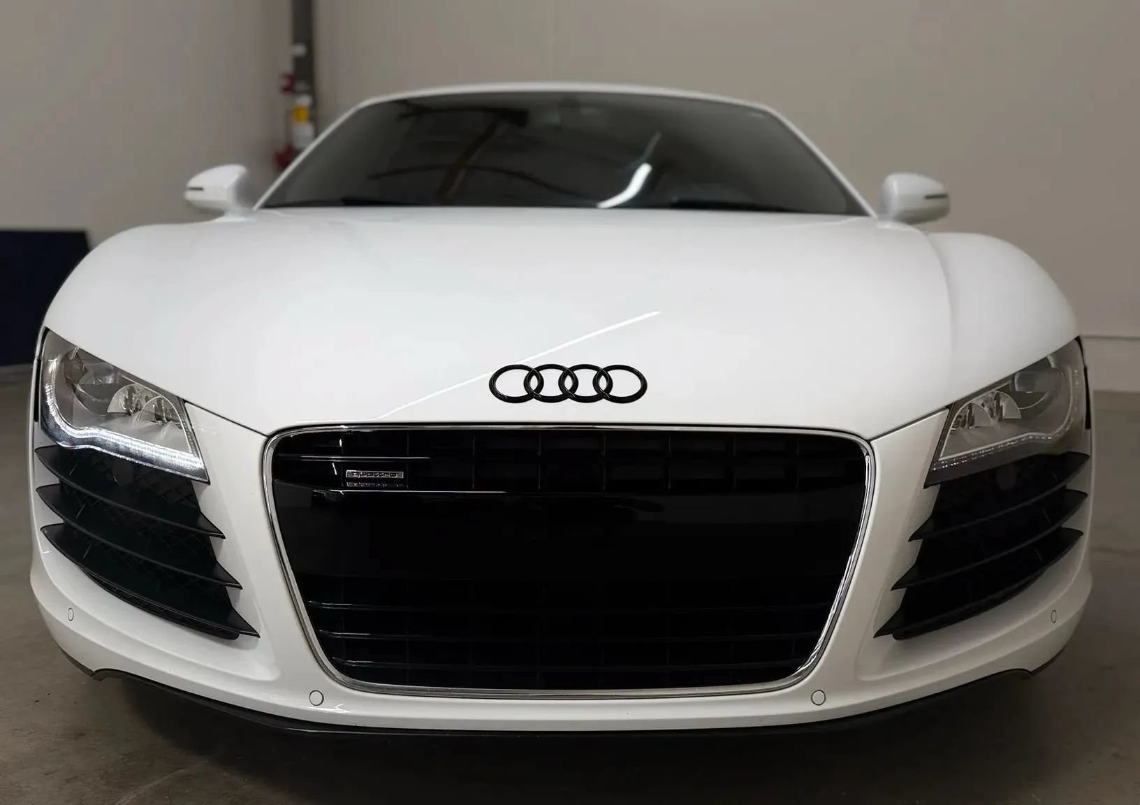 Used 2012 Audi R8 V8 AWD/4WD image 4