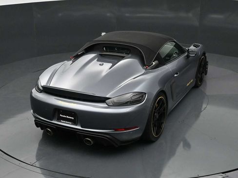 Certified 2025 Porsche 718 Boxster Spyder RS RWD image 31