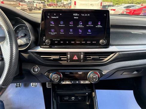 Used 2022 Kia Forte GT FWD image 8